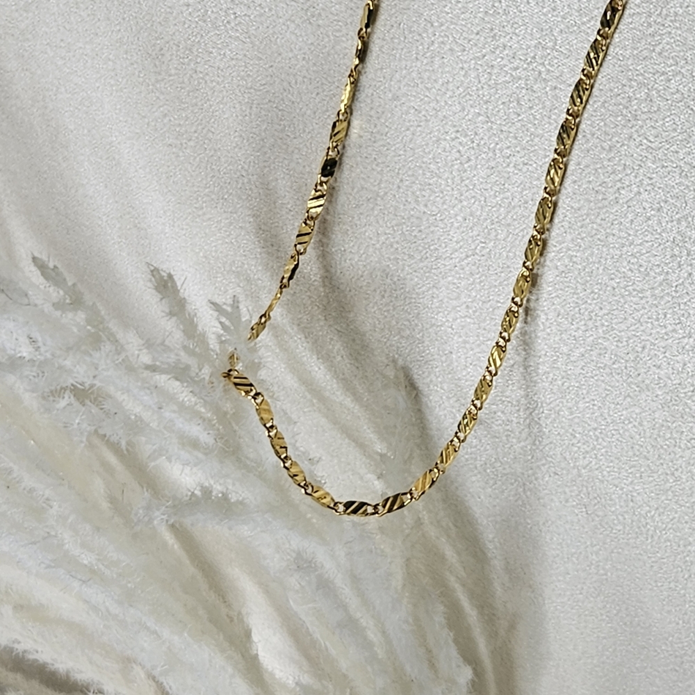 🔥14k Gold Embossed Tile Chain